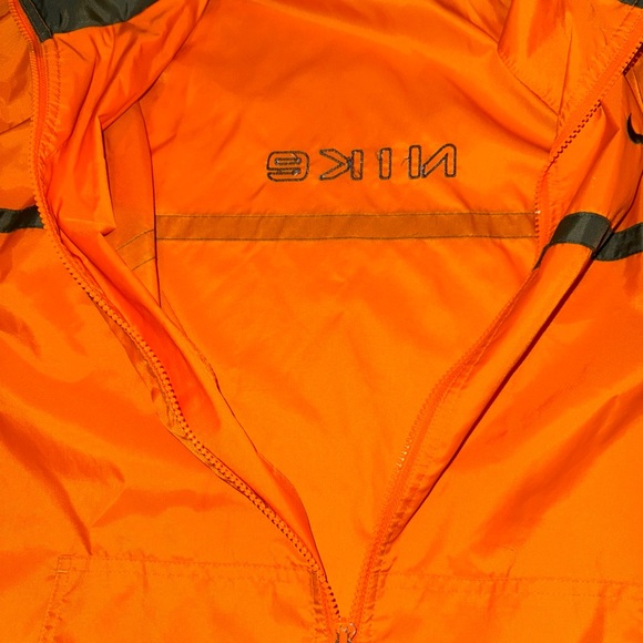 Vintage 90's Windbreaker Jacket NIKE Orange Full Zip Black Tag Size Medium - Picture 13 of 13